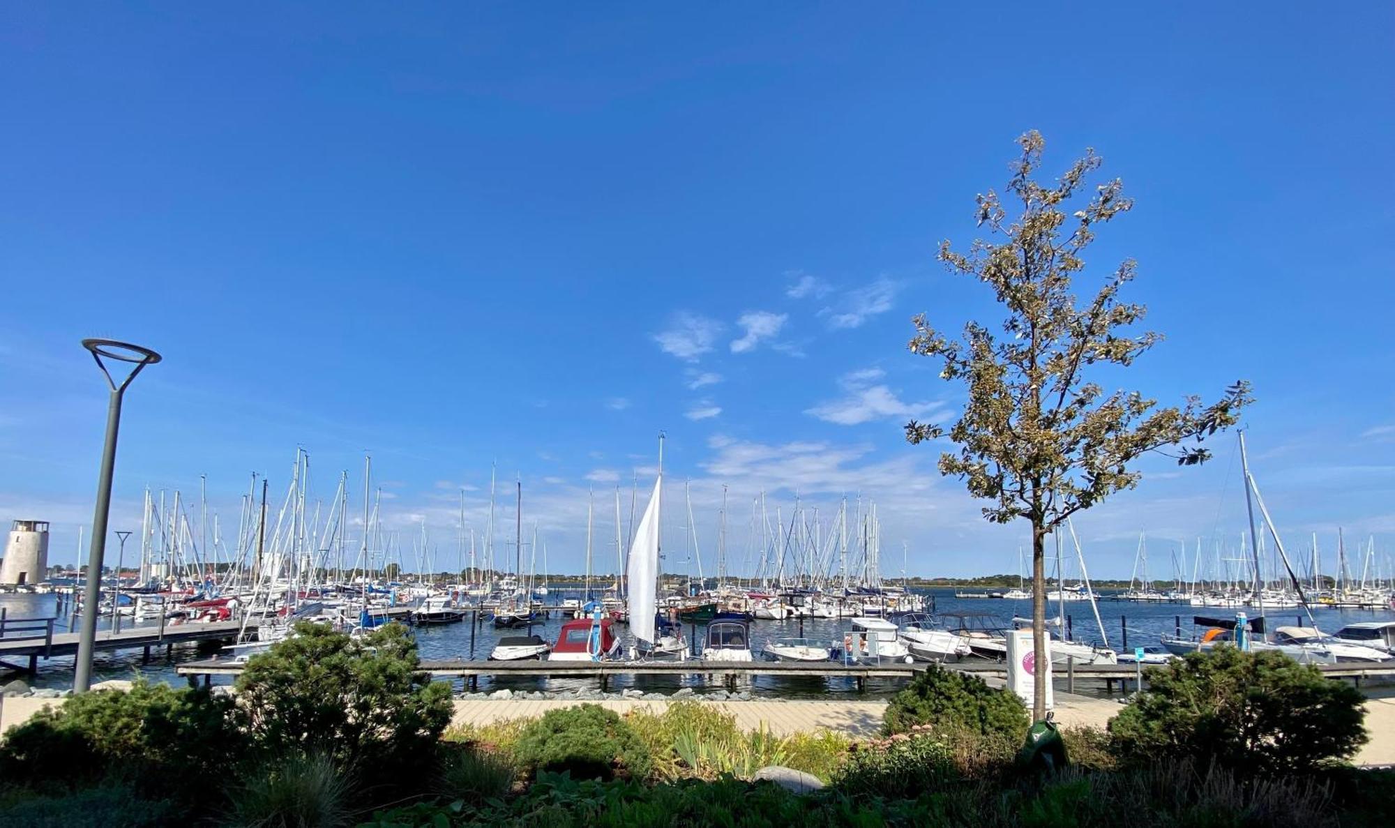 Hausboot Fehmarn Hotel Luaran gambar