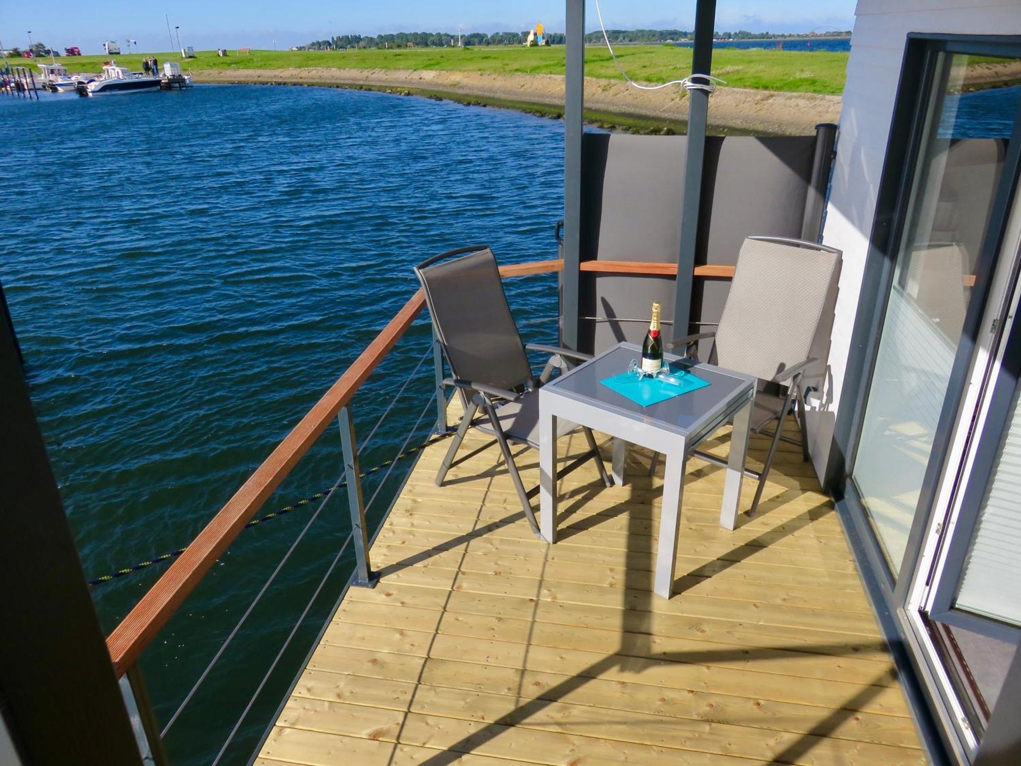 Hausboot Fehmarn Hotel Luaran gambar